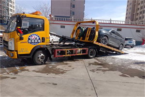 西畴救援拖车费用怎么算